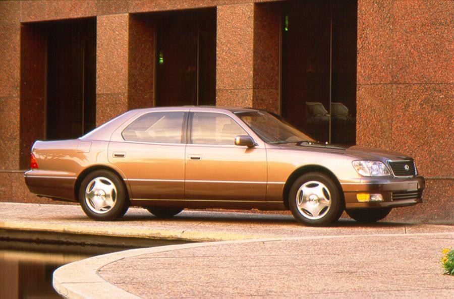  Lexus LS400 1998 года  (фото 7 из 9)